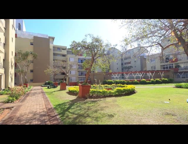 1 BEDROOM APARTMENT FOR SALE IN NEW TOWN CENTRE